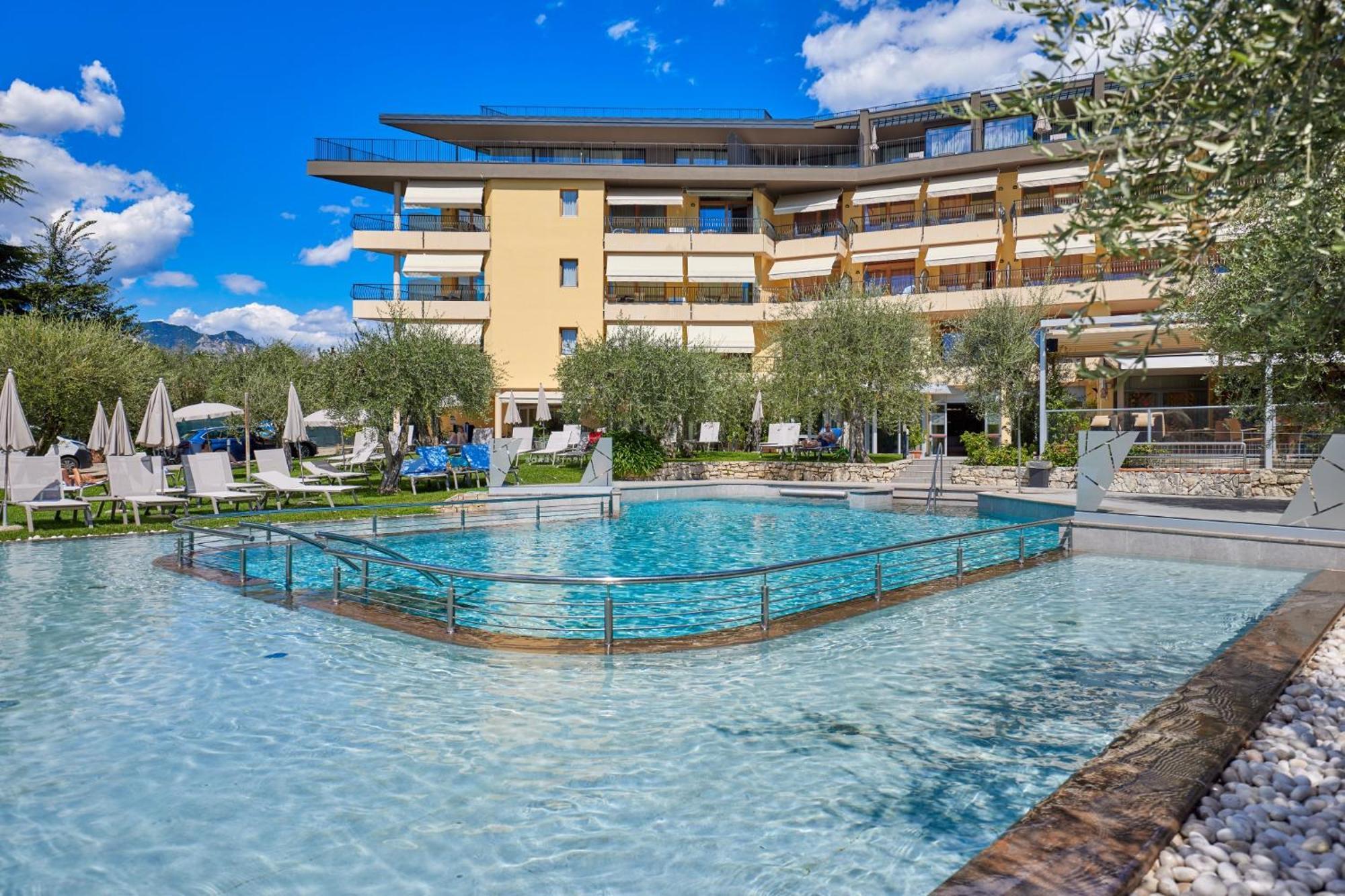 Hotel Baia 4*